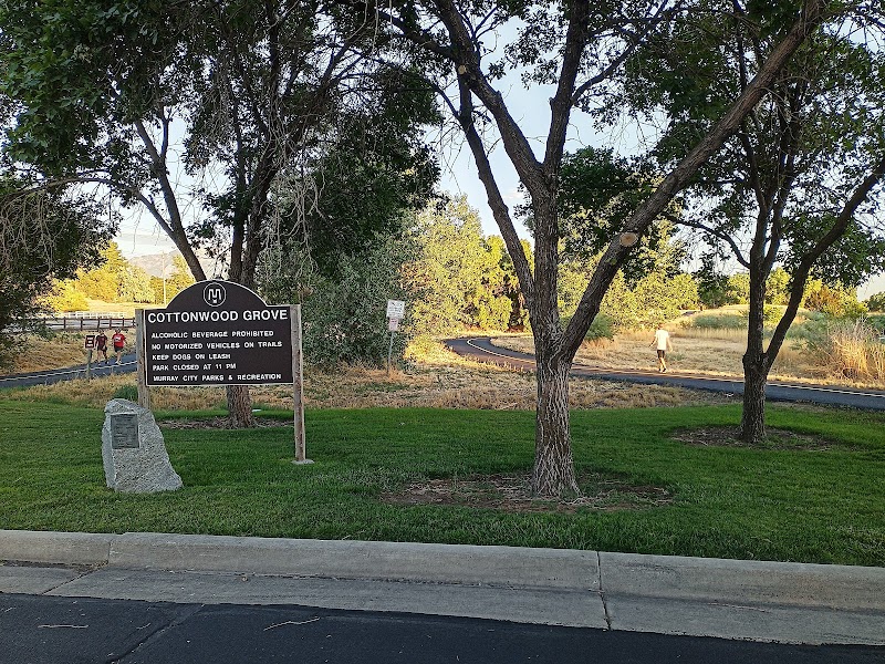 Cottonwood Grove photo 3