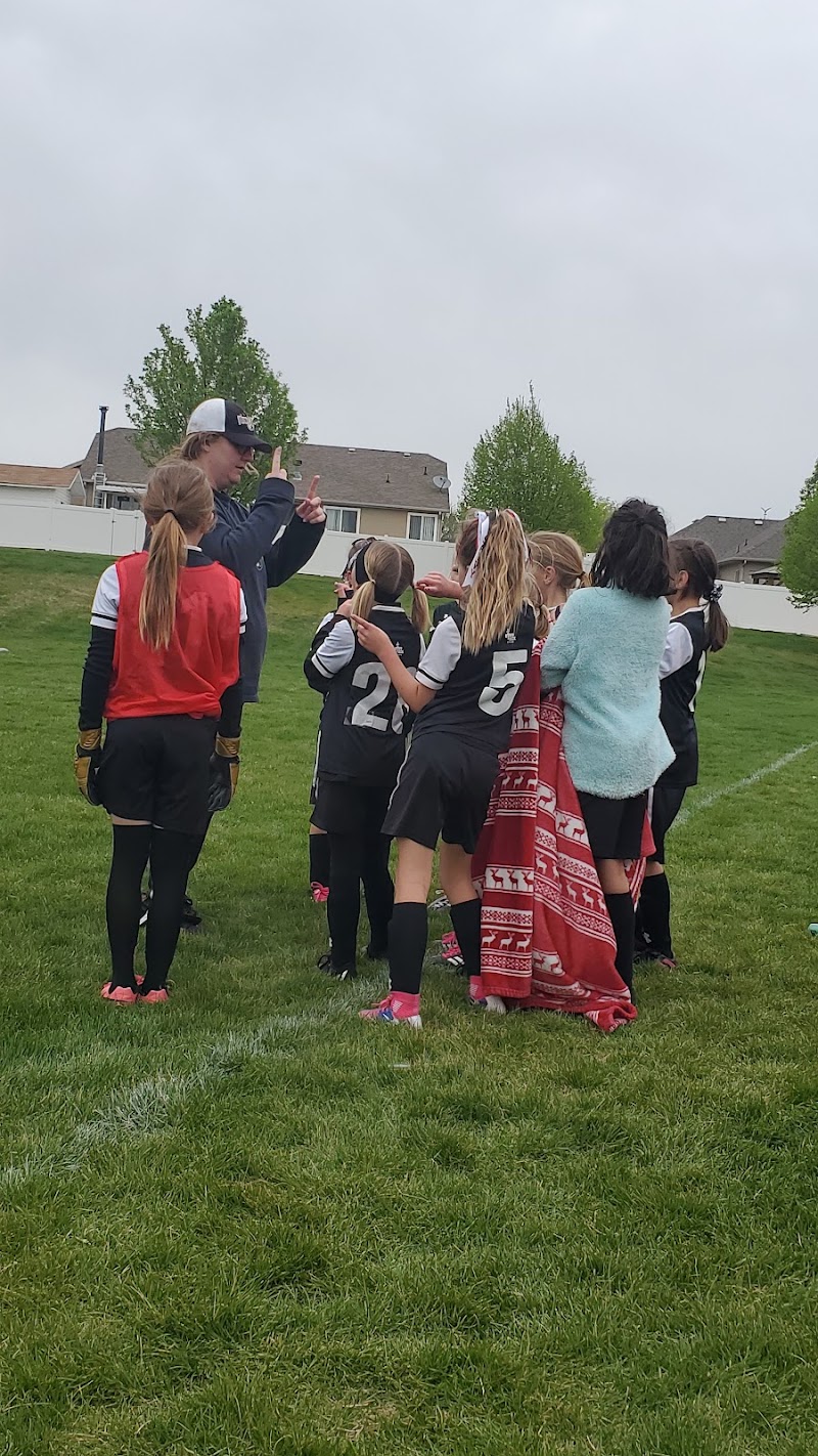 Country Crossing Park