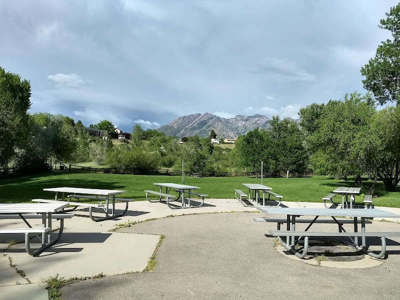 Crestwood Park photo 2