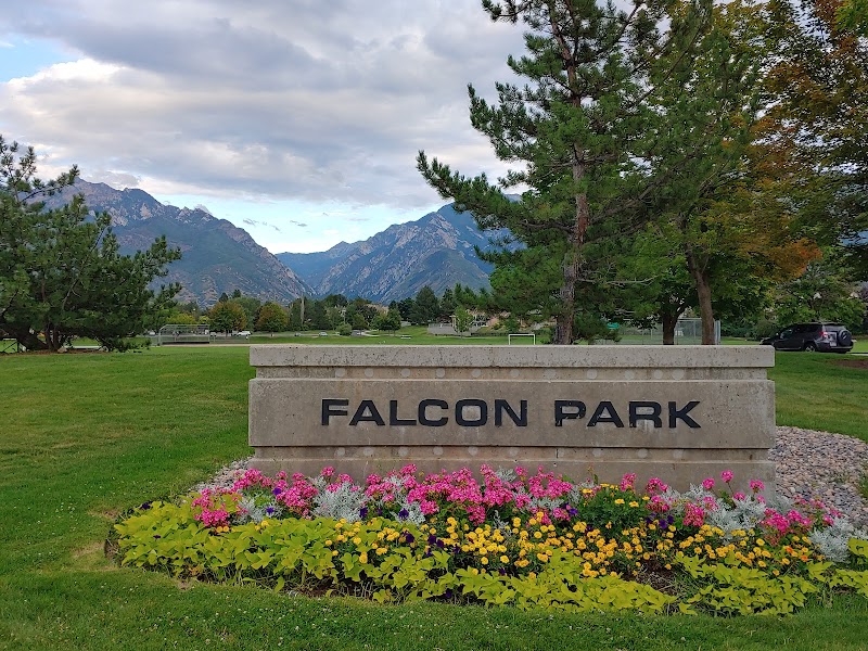 Falcon Park photo 2