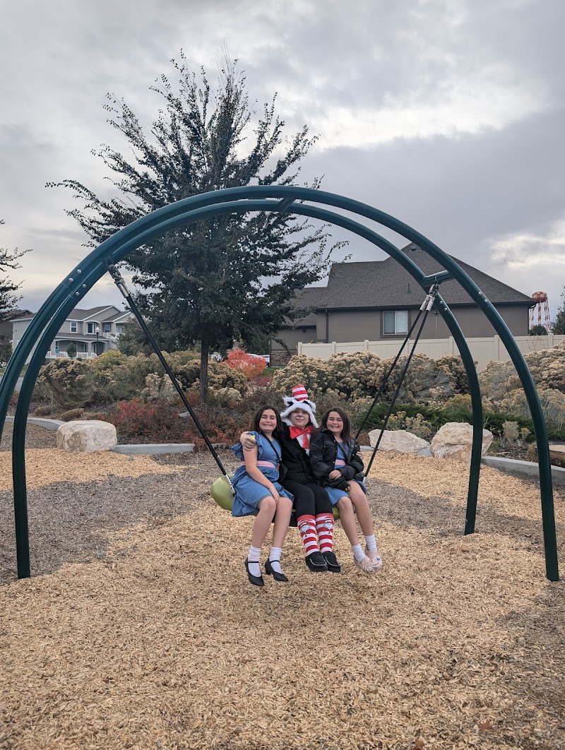 Grand Vistas Park photo 3