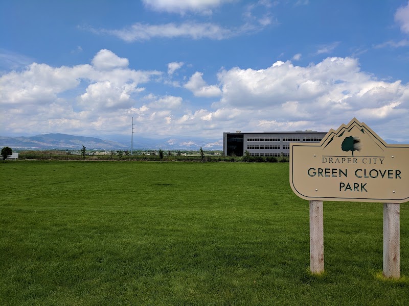 Green Clover Park photo 3