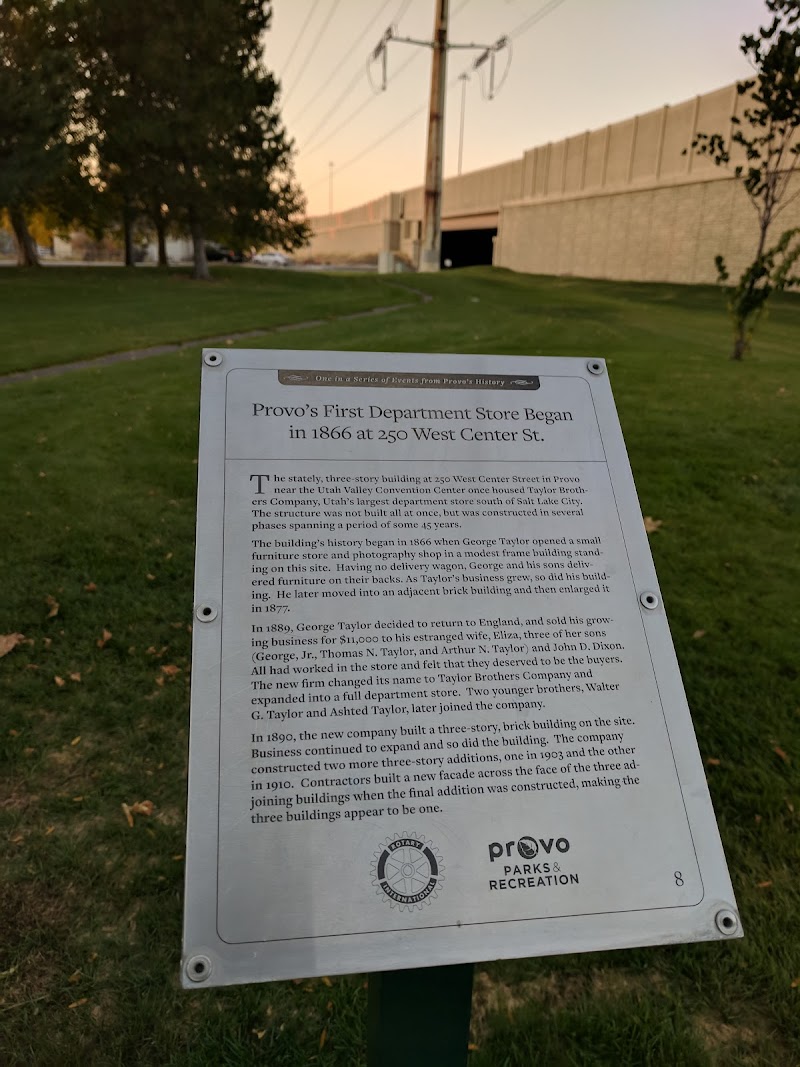 Lakewood Park photo 3