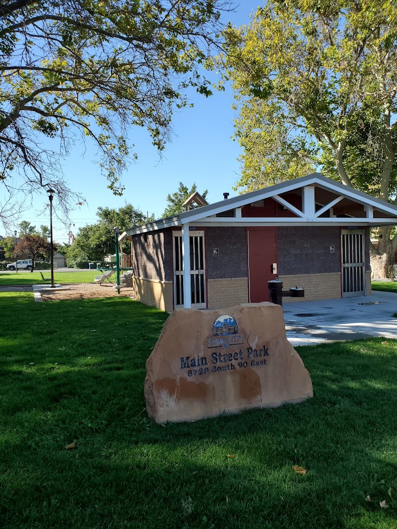 Main Street Park photo 3