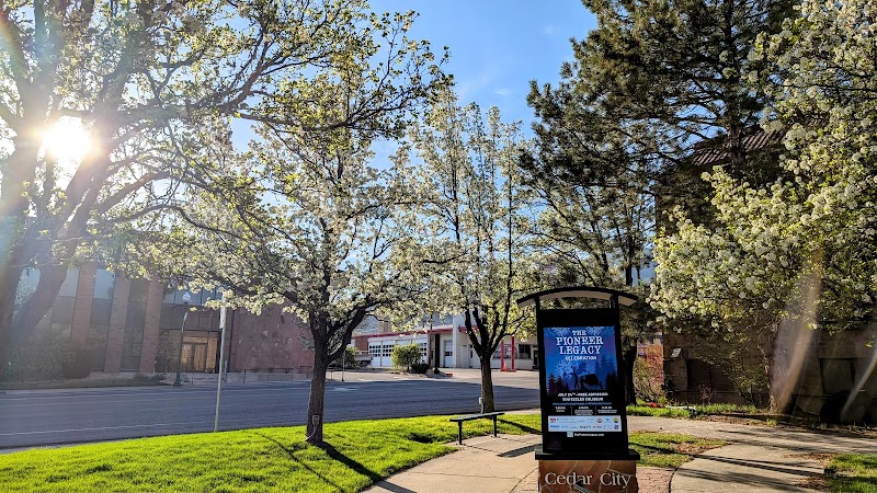 Mayor Square photo 2