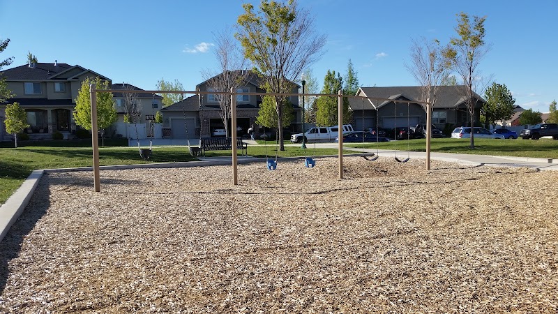 Morning Cloak Park photo 3