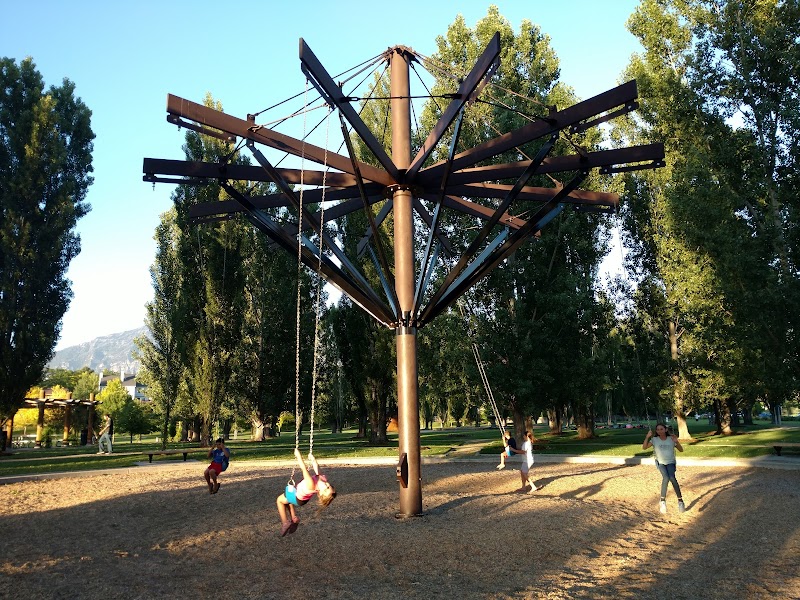 Nielsen's Grove Park