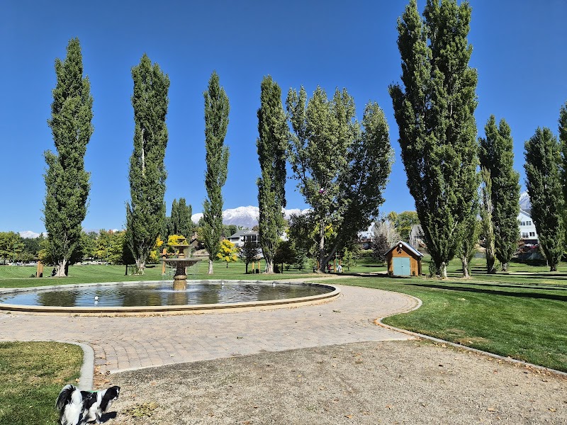 Nielsen's Grove Park photo 3