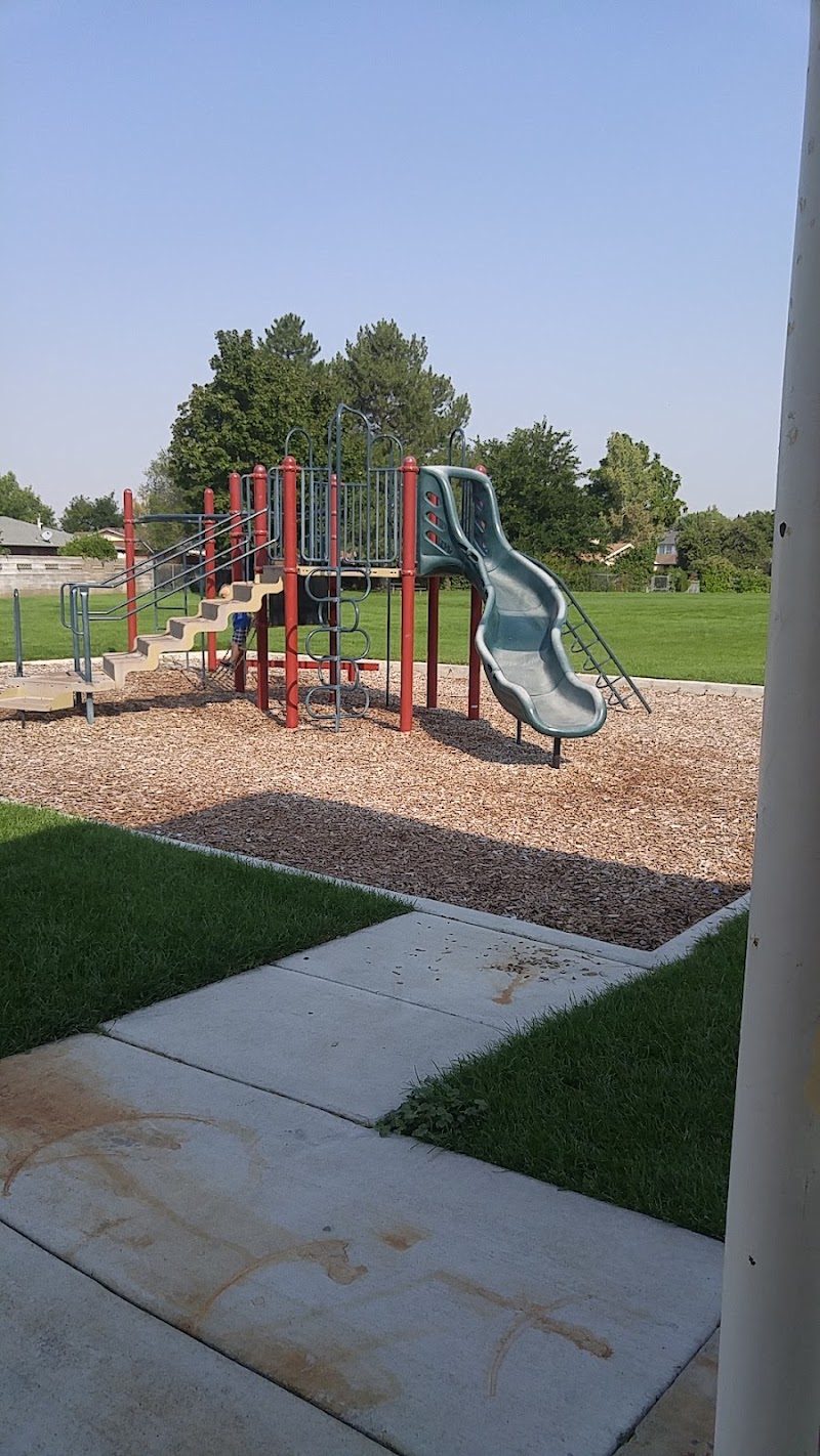 Nob Hill Park photo 2