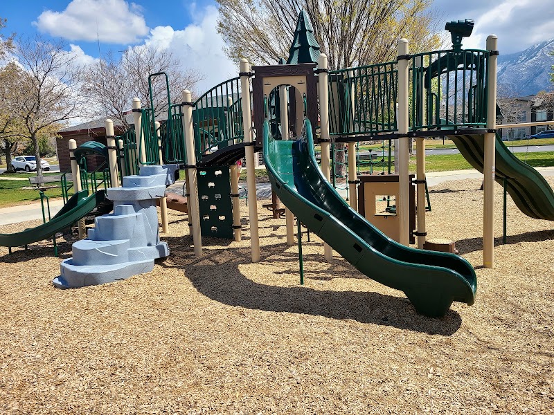 Storm Mountain Park photo 2