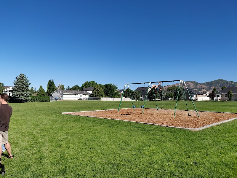 Summercrest Park photo 2