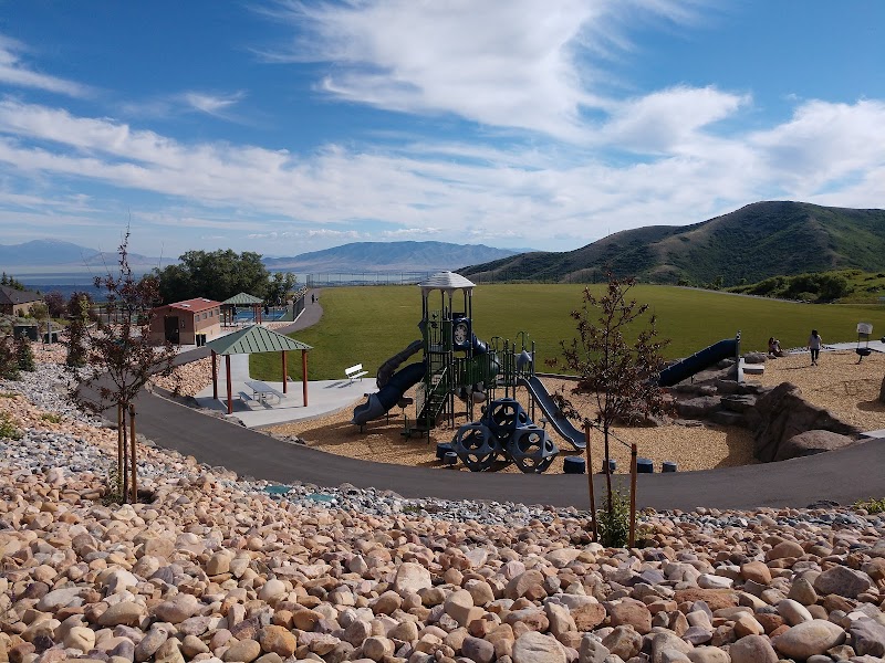 Suncrest Park photo 3