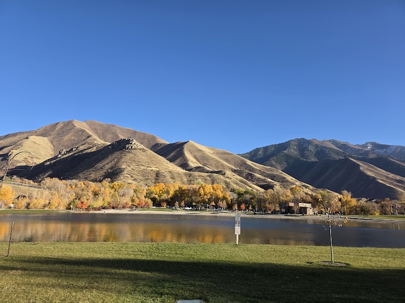 Wayne Bartholomew Family Park photo 3