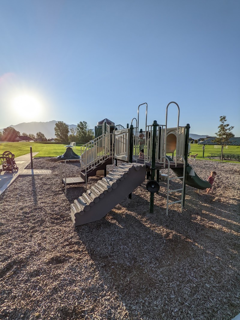 West Field Downs Park photo 3